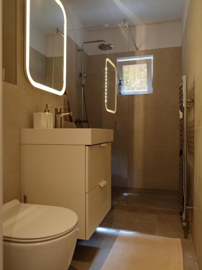 Cozy Central Apartment Near The Forest Brasov Luaran gambar