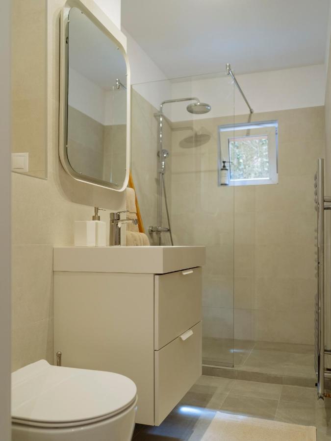 Cozy Central Apartment Near The Forest Brasov Luaran gambar